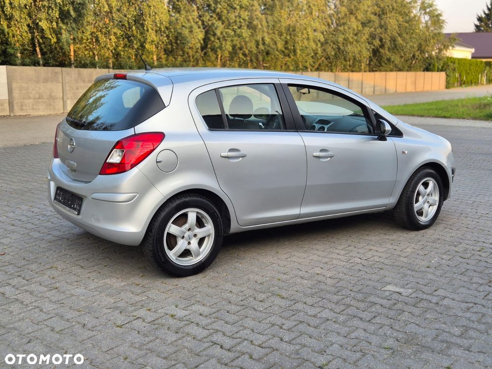 Opel Corsa - 10