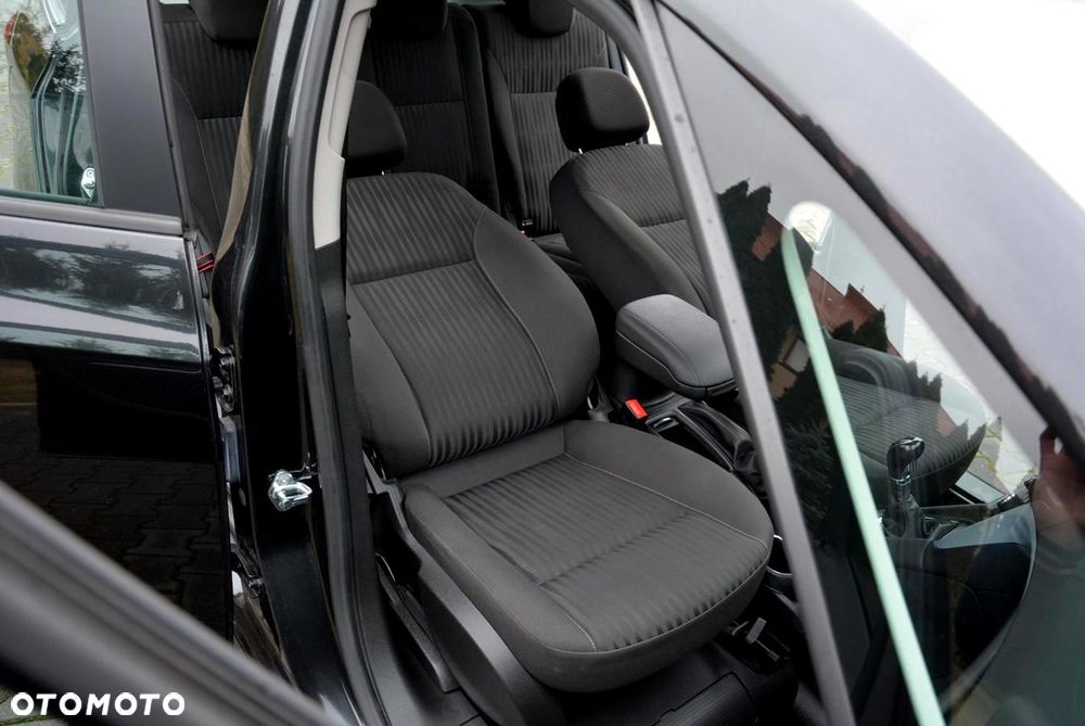 Opel Zafira 1.4 Turbo Business Innovation - 26