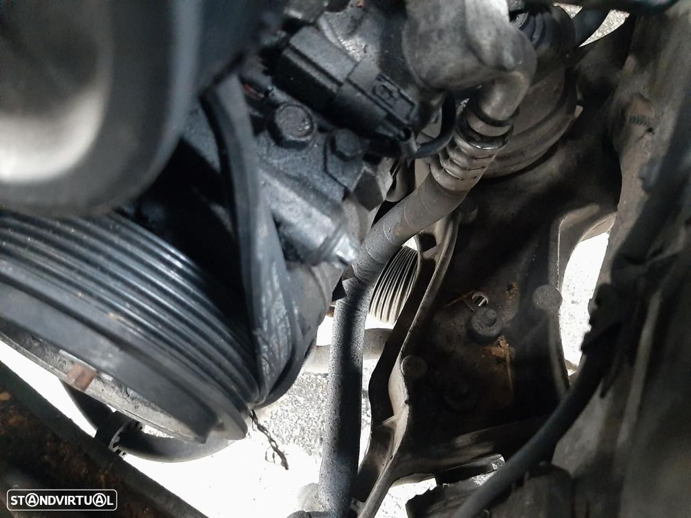 COMPRESSOR DE AR CONDICIONADO MERCEDES-BENZ CLASE C BM 203 BERLINA - 1