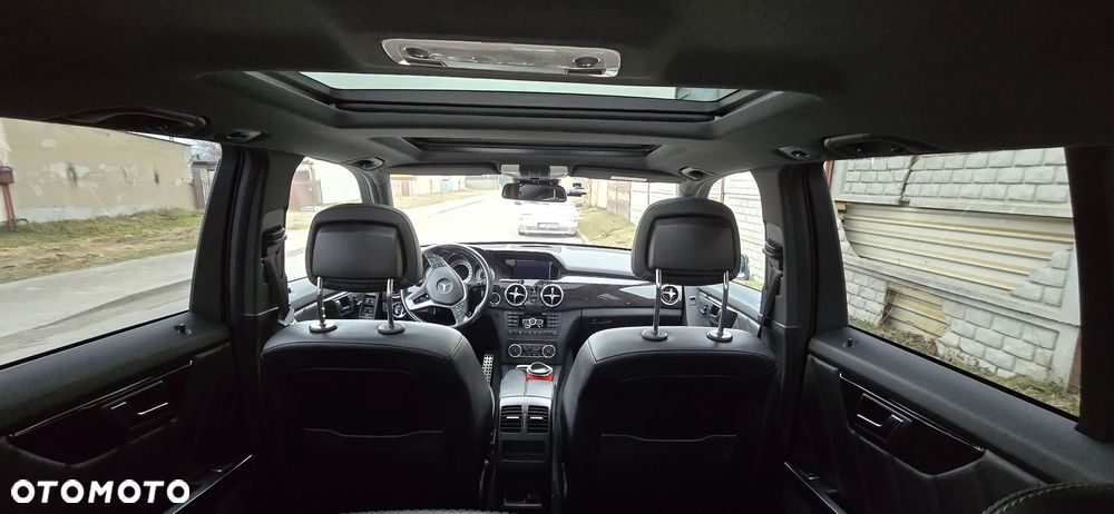 Mercedes-Benz GLK - 12
