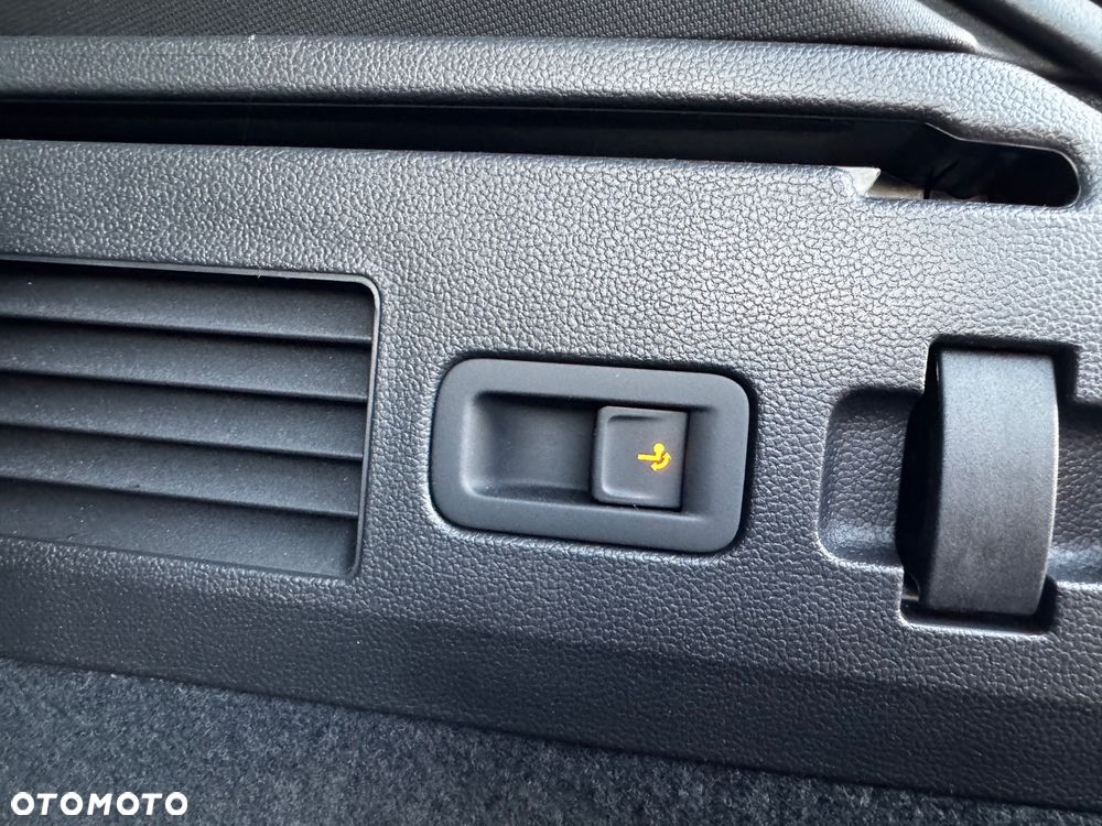 Volkswagen Arteon Shooting Brake 2.0 TDI SCR 4Motion DSG R-Line - 32