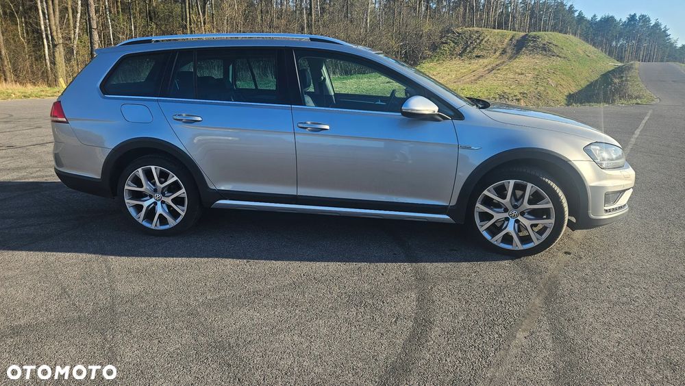 Volkswagen Golf Alltrack - 2