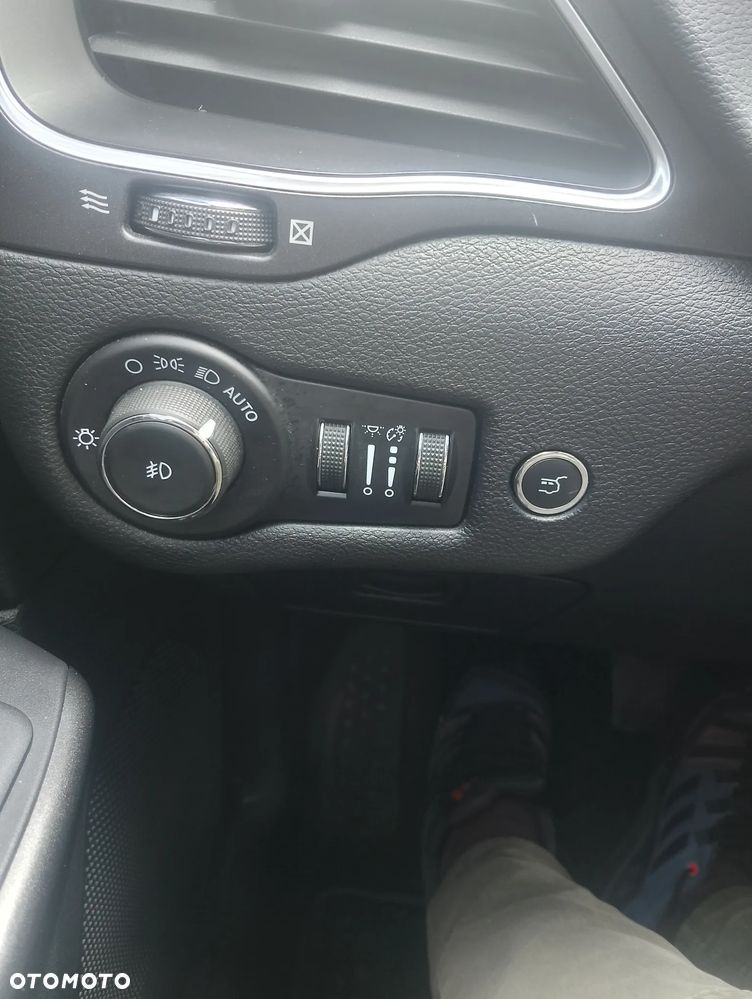 Jeep Cherokee 3.2 V6 Pentastar Active Drive Lock Autom Trailhawk - 19