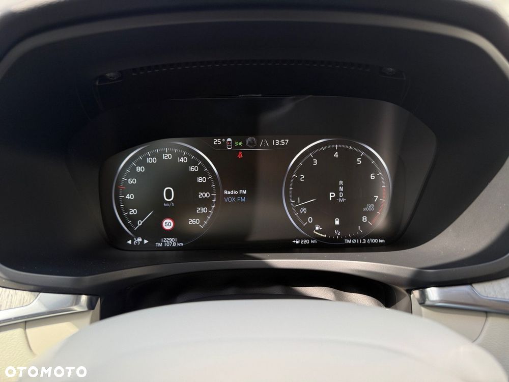 Volvo V60 Cross Country - 17