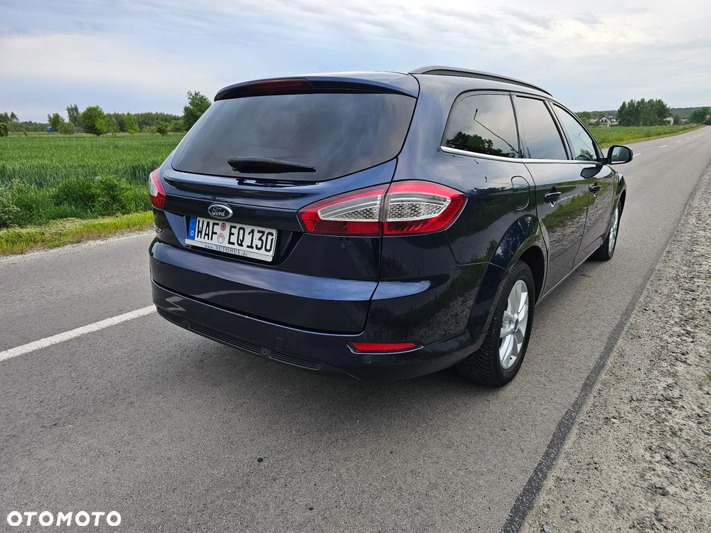 Ford Mondeo - 33