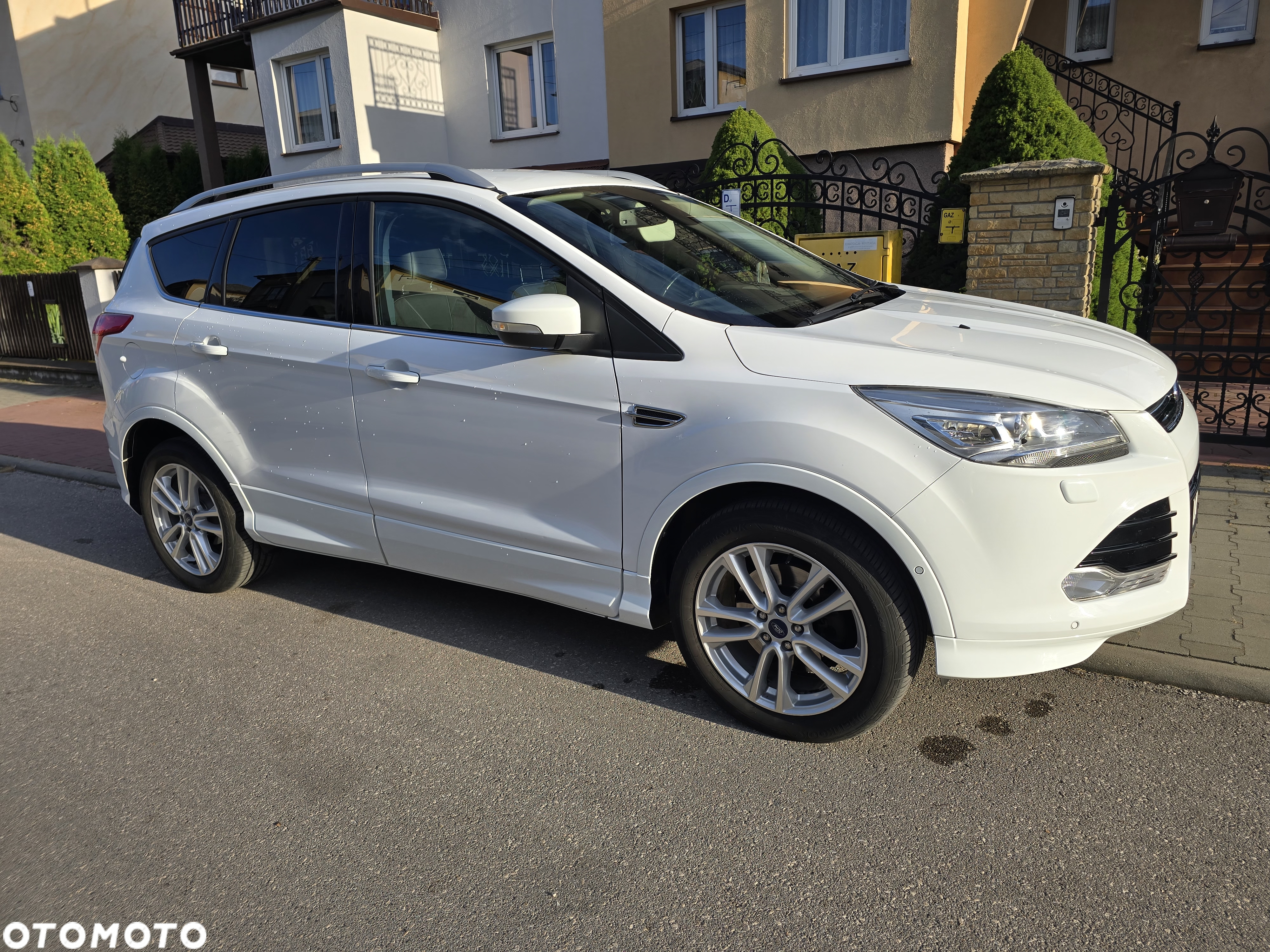 Ford Kuga 2.0 TDCi 4x4 Individual - 12