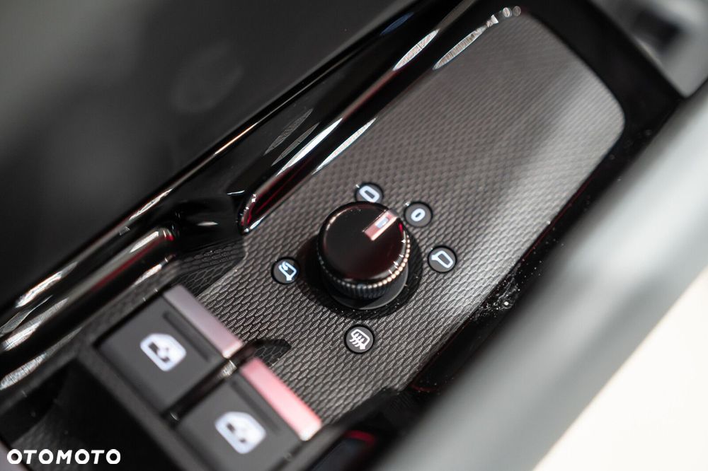 Audi Q3 Sportback - 16