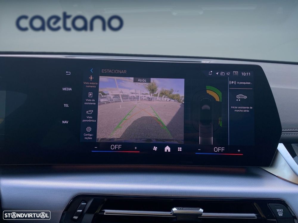 BMW iX1 xDrive30 Pack Desportivo M - 9