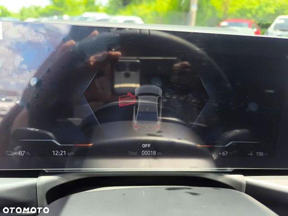 BMW i4 - 12