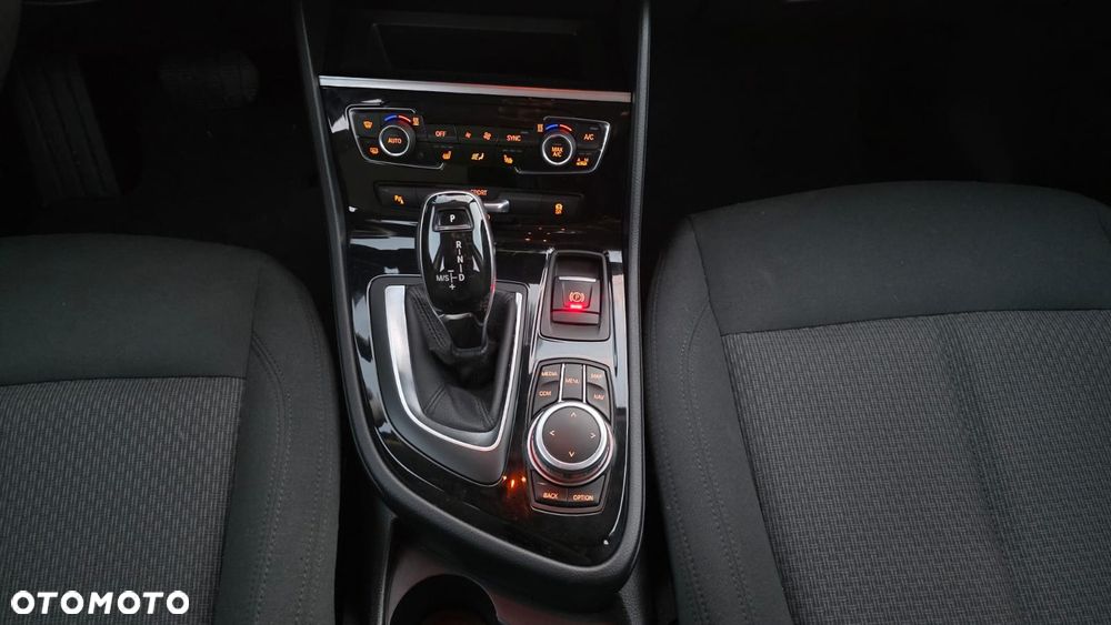 BMW Seria 2 220i GT GPF Advantage - 11