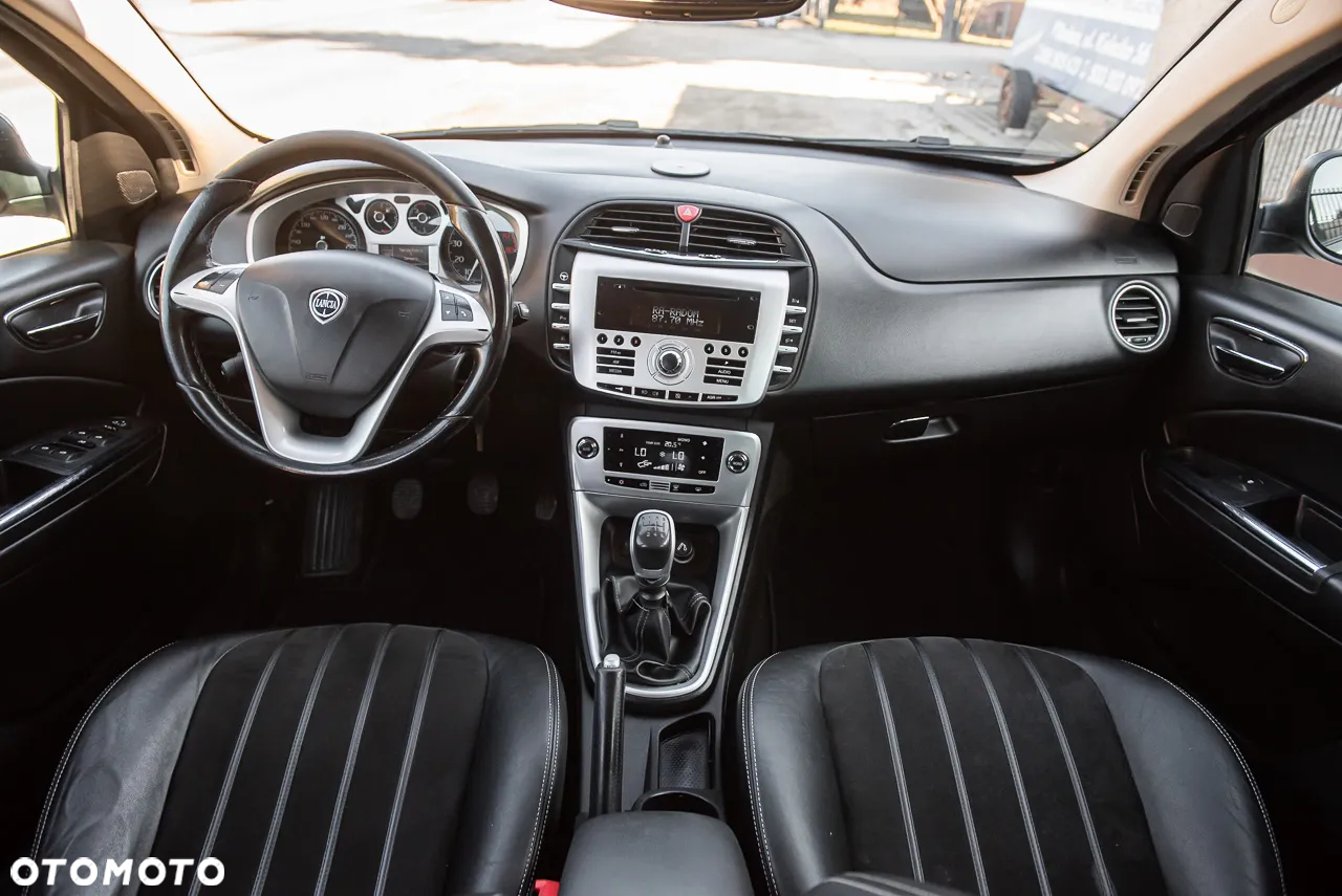 Lancia Delta - 24