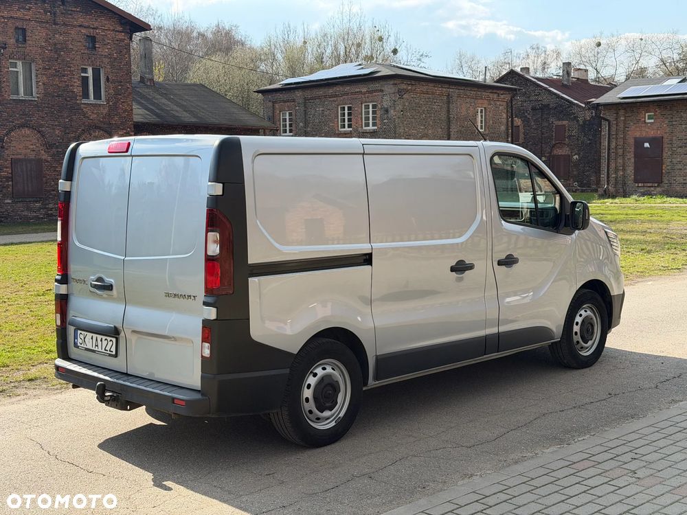 Renault Trafic - 2
