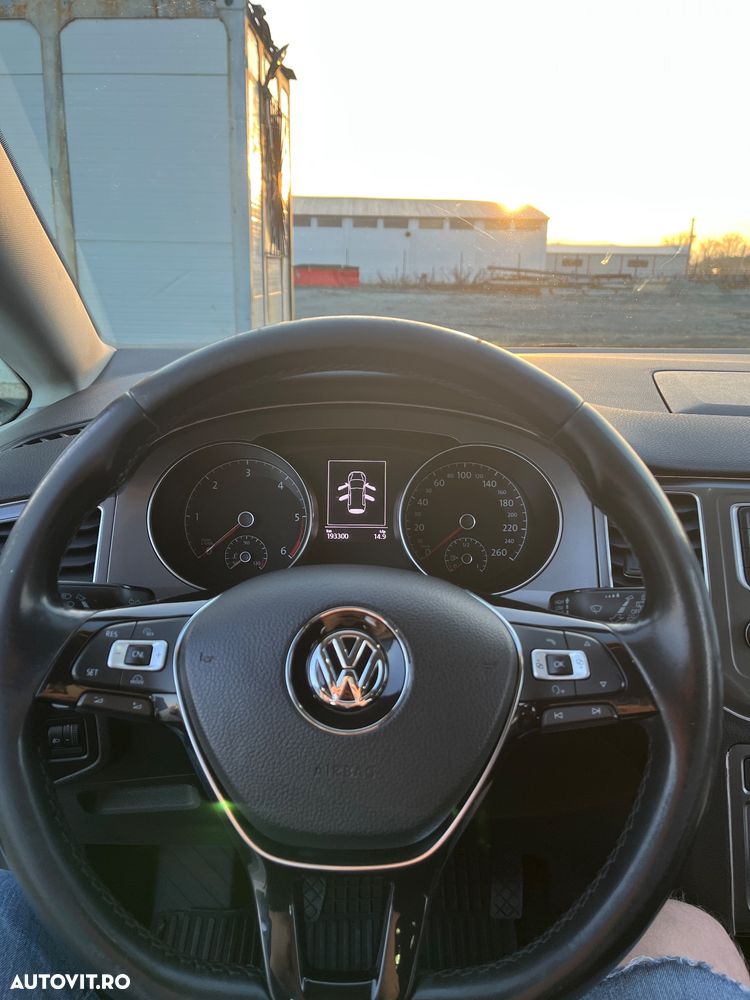 Volkswagen Golf Sportsvan - 12