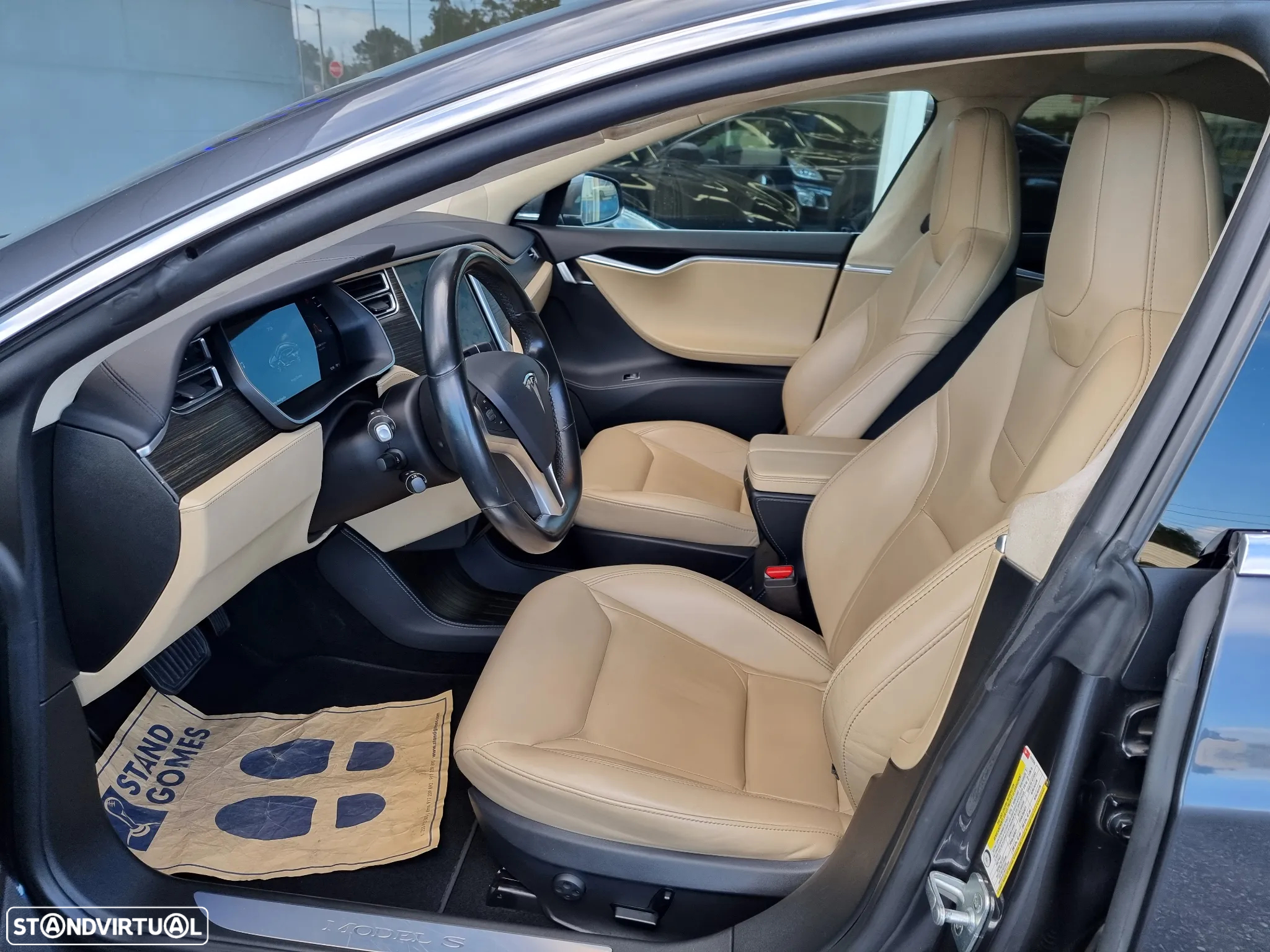 Tesla Model S Standard - 8