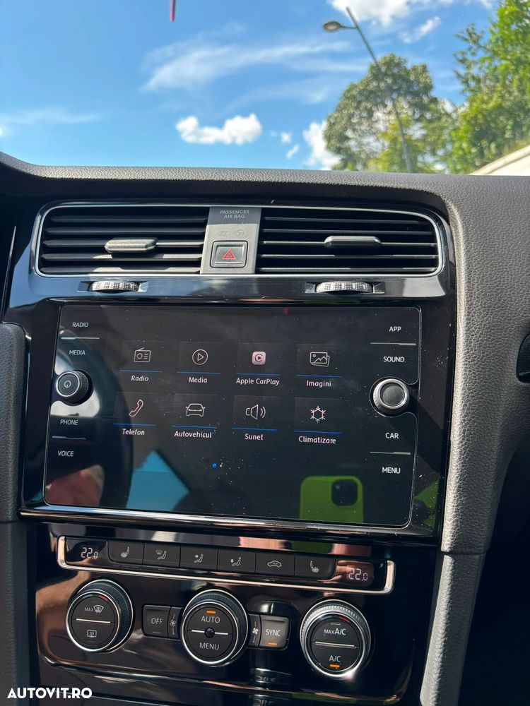 Volkswagen Golf 1.6 TDI Sound - 16