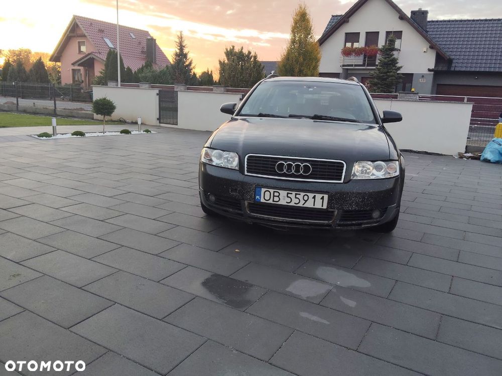 Audi A4 Avant 2003 photo 2