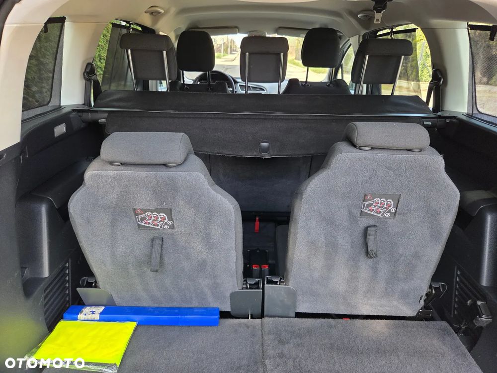 Peugeot 5008 HDI 115 Active - 7