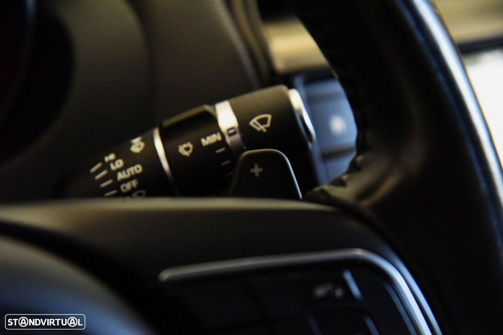 Jaguar XE 2.0 D Portfolio Aut. - 23