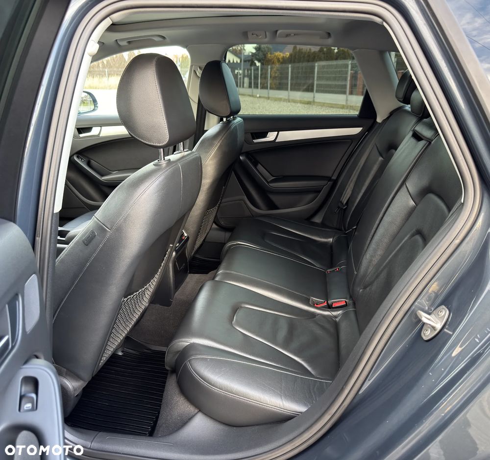 Audi A4 Avant 2.0 TFSI quattro S tronic S line Sportpaket - 30