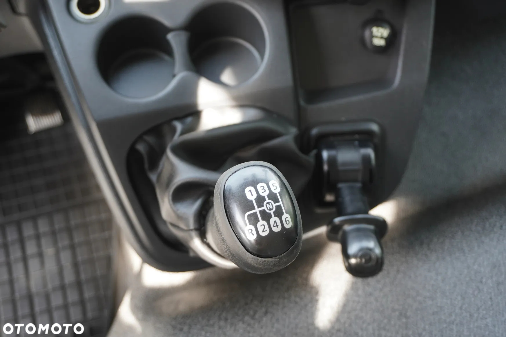 Renault D12 Euro 6 / 18 palet / Winda / r.2017 - 15