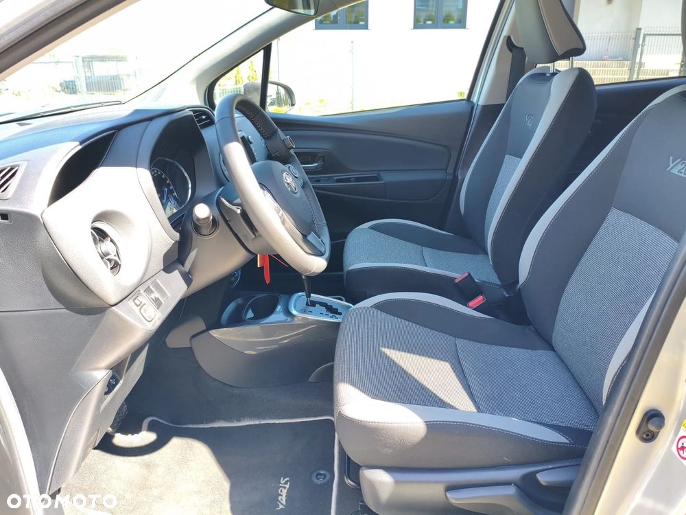 Toyota Yaris 1.5 20th Anniversary CVT - 12