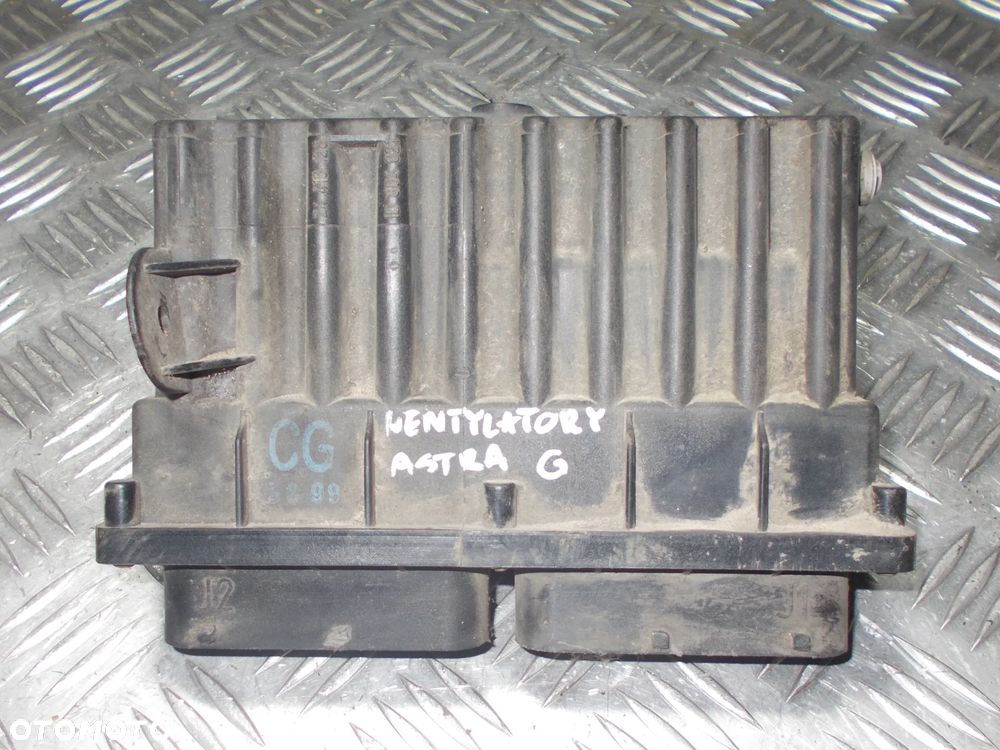 Opel Astra G  - sterownik wentylatorów 2.0 DTI - 1