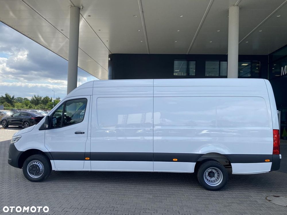 Mercedes-Benz Sprinter - 10