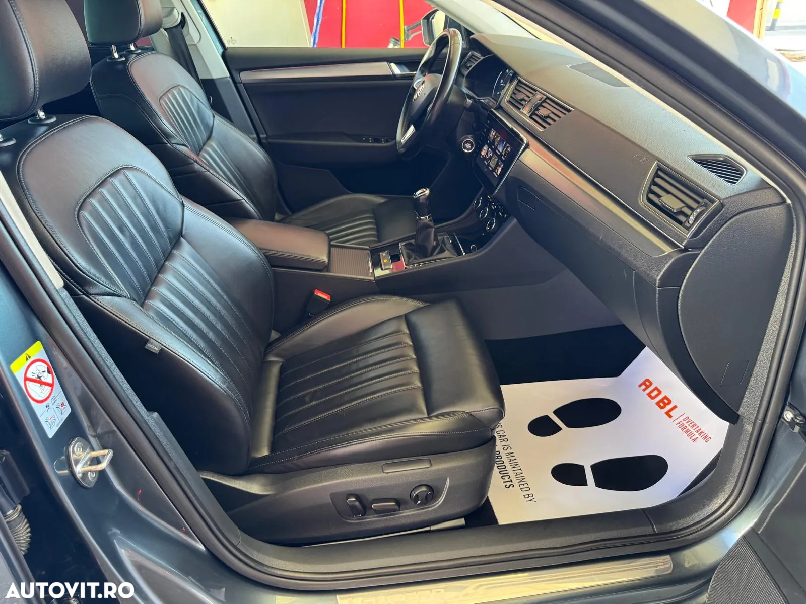 Skoda Superb Combi 1.6 TDI Style - 12