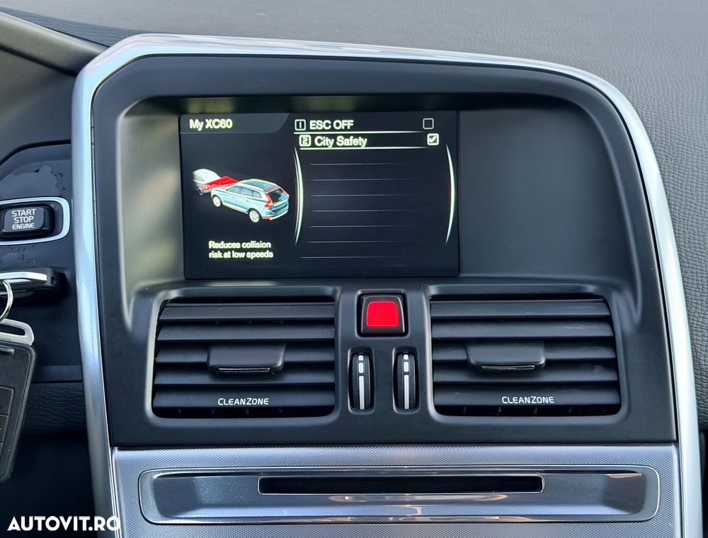 Volvo XC 60 D4 Geartronic Kinetic - 30