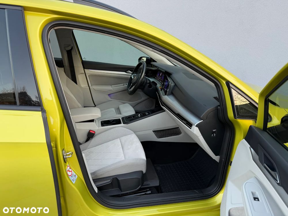 Volkswagen Golf - 10