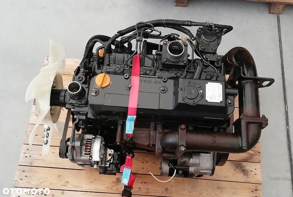 SILNIK YANMAR 4TNV98 44.9 kW 15 366 zł netto - 9