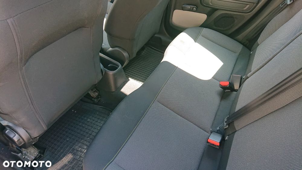 Citroën C3 Pure Tech 82 FEEL - 4
