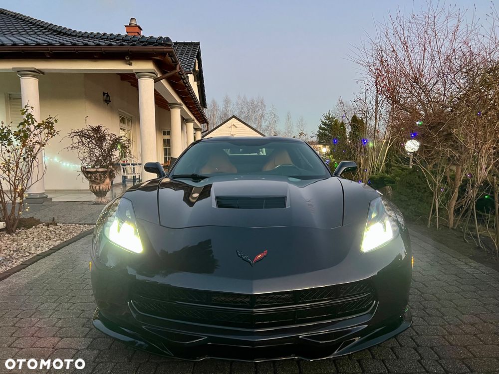 Chevrolet Corvette - 3