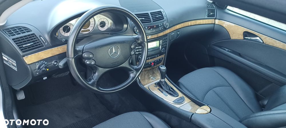 Mercedes-Benz Klasa E - 24