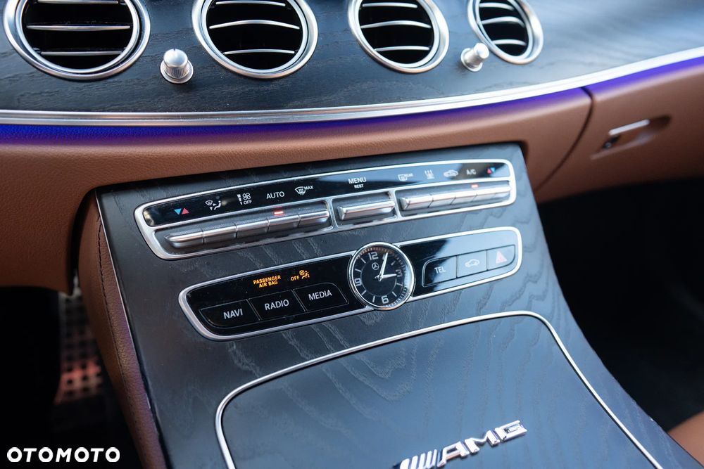 Mercedes-Benz Klasa E 300 de 9G-TRONIC AMG Line - 17