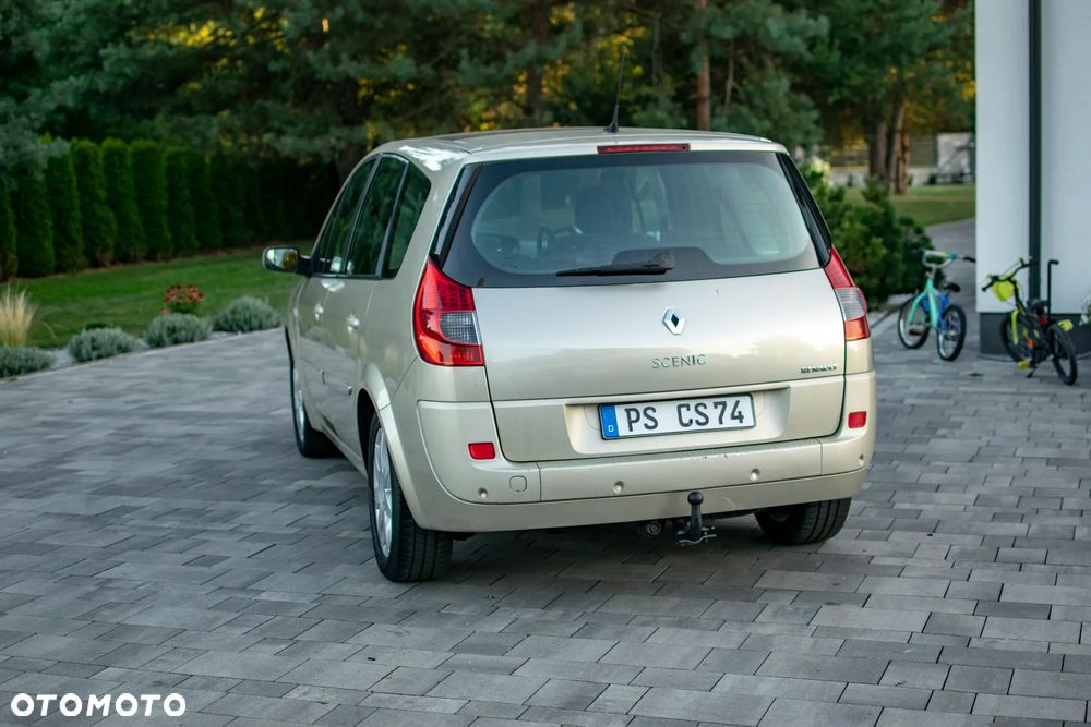 Renault Grand Scenic - 29