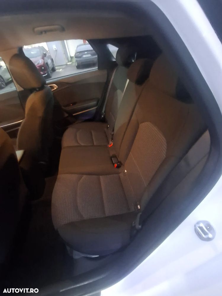 Kia Ceed Cee'd 1.4 GSL Best - 12