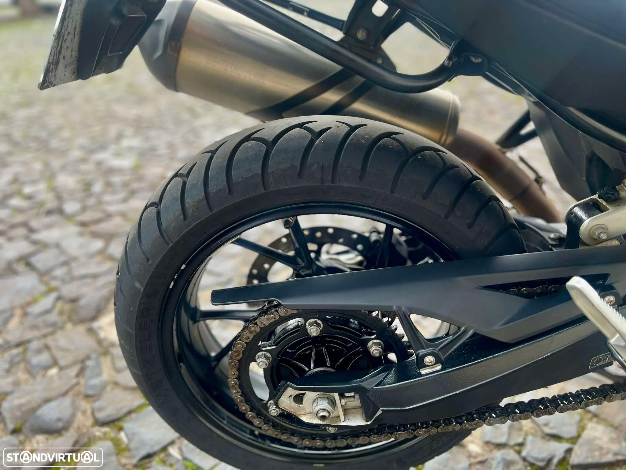 BMW F 800 R - 12