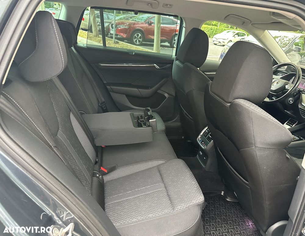 Skoda Octavia 2.0 TDI DSG Ambition - 15