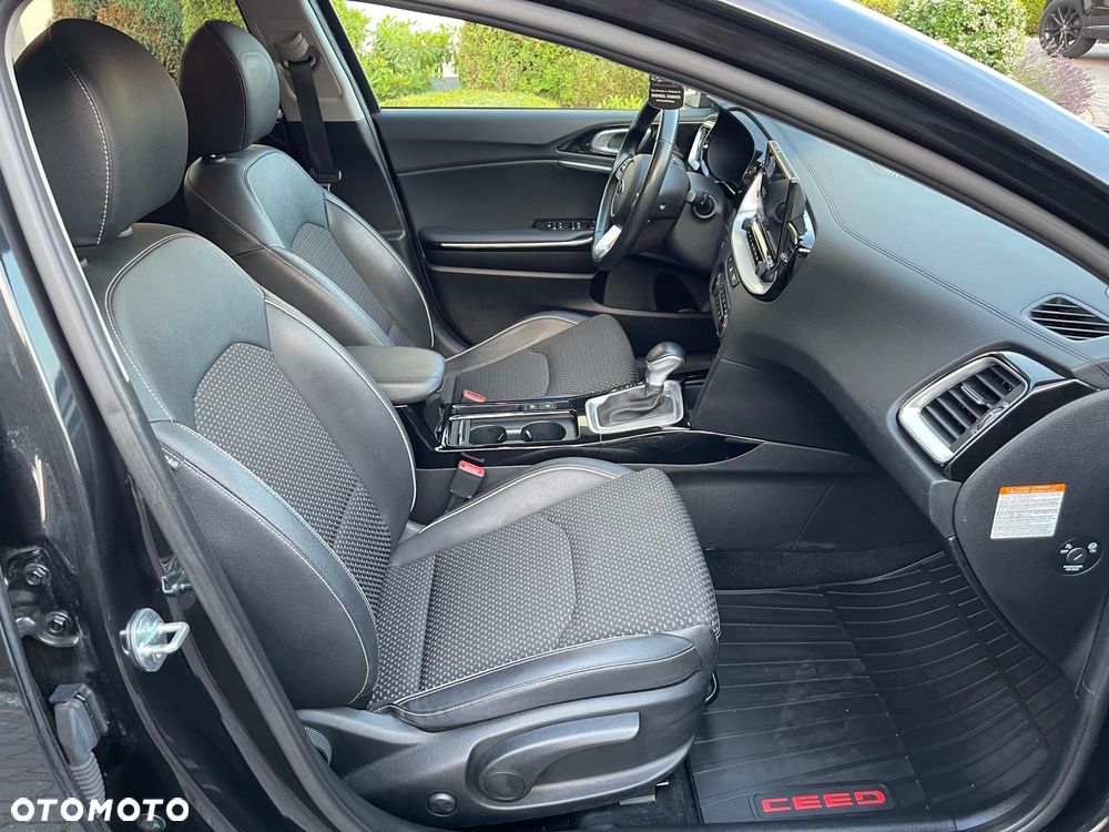 Kia Ceed 1.6 CRDi SCR L Business Line DCT - 16