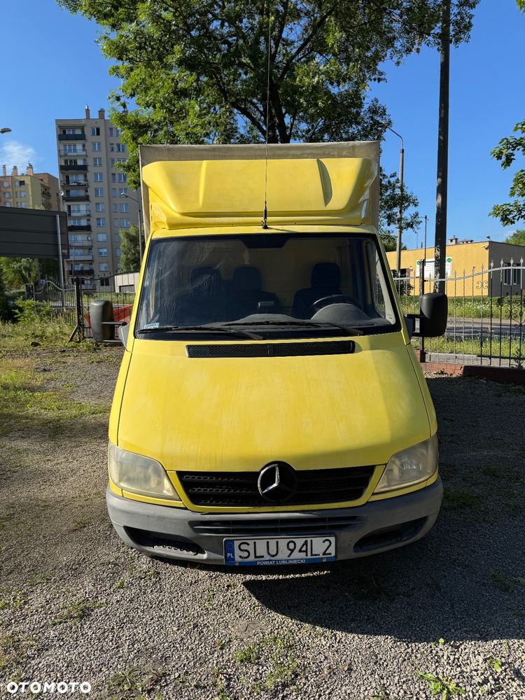 Mercedes-Benz Sprinter - 2