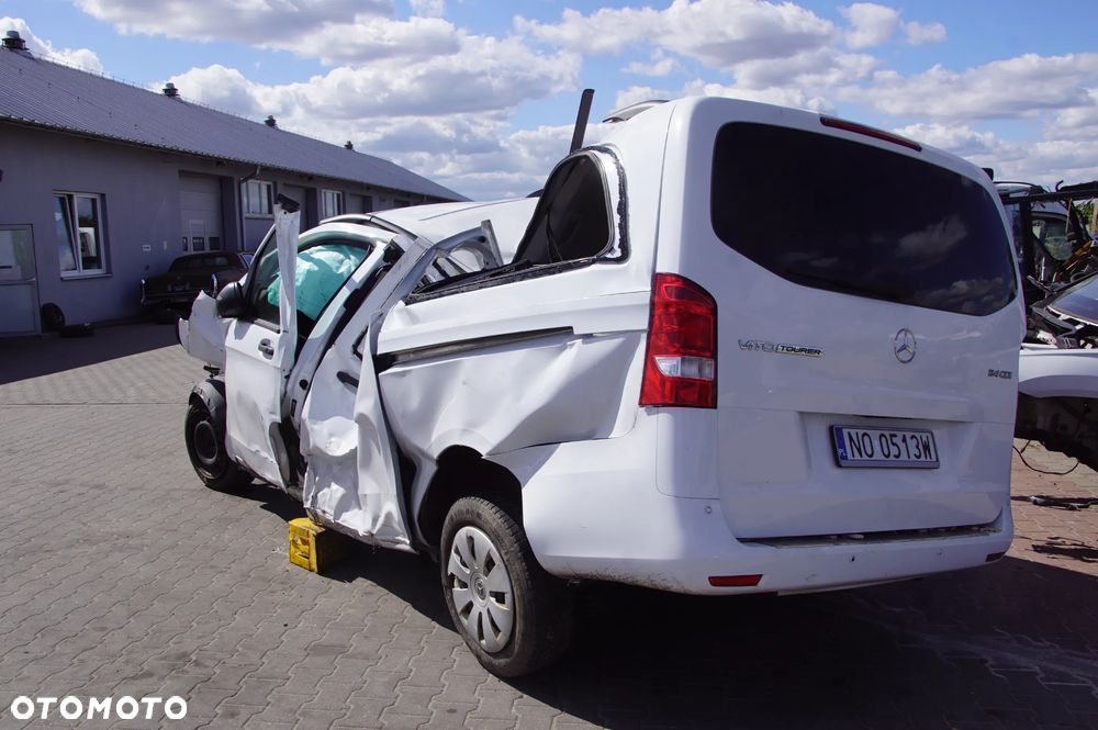 Auto na części - Mercedes Vito W447 116 CDI Lift 2.0 CDI 136 KM BlueTEC OM654 654920 725005 9147 2019R Silnik Skrzynia Drzwi Klapa Zderzak Lusterko Deska Kokpit Sterownik Moduł Czujnik Licznik Kierownica Wyświetlacz - 7