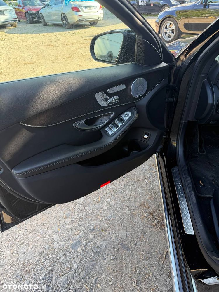 Mercedes-Benz Klasa C 300 4MATIC 9G-TRONIC - 4