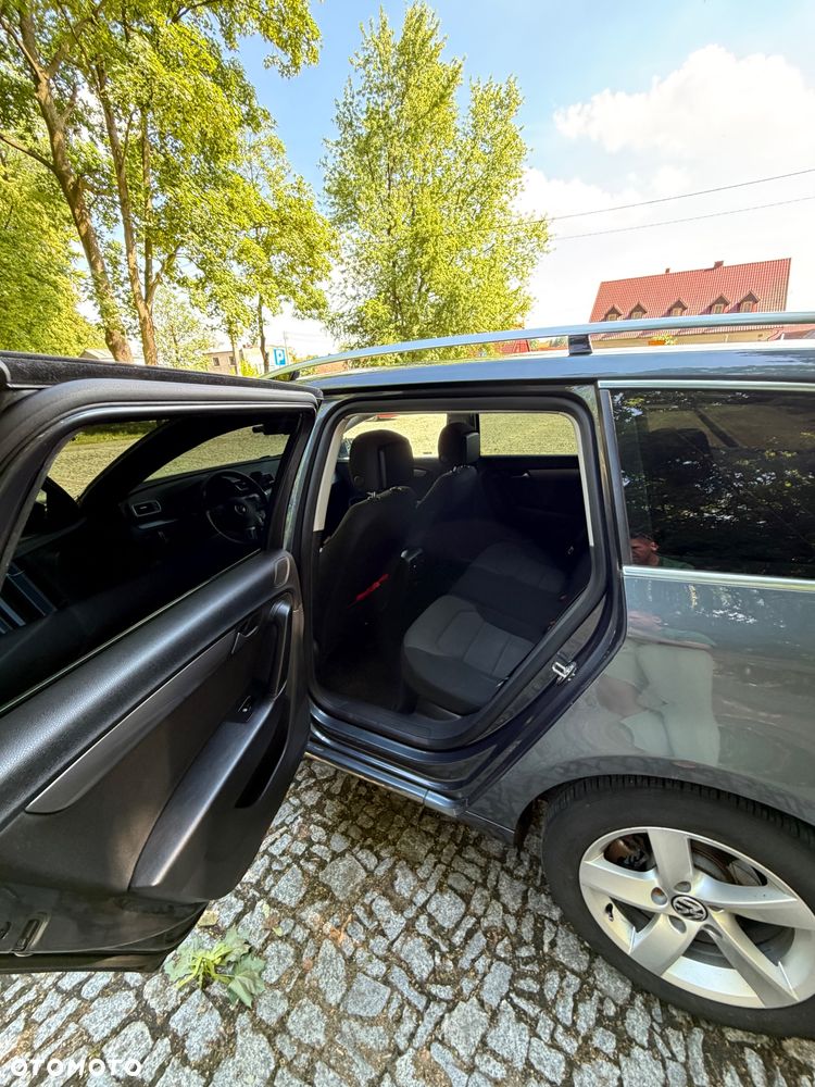 Volkswagen Passat 2.0 TDI DPF Comfortline - 9