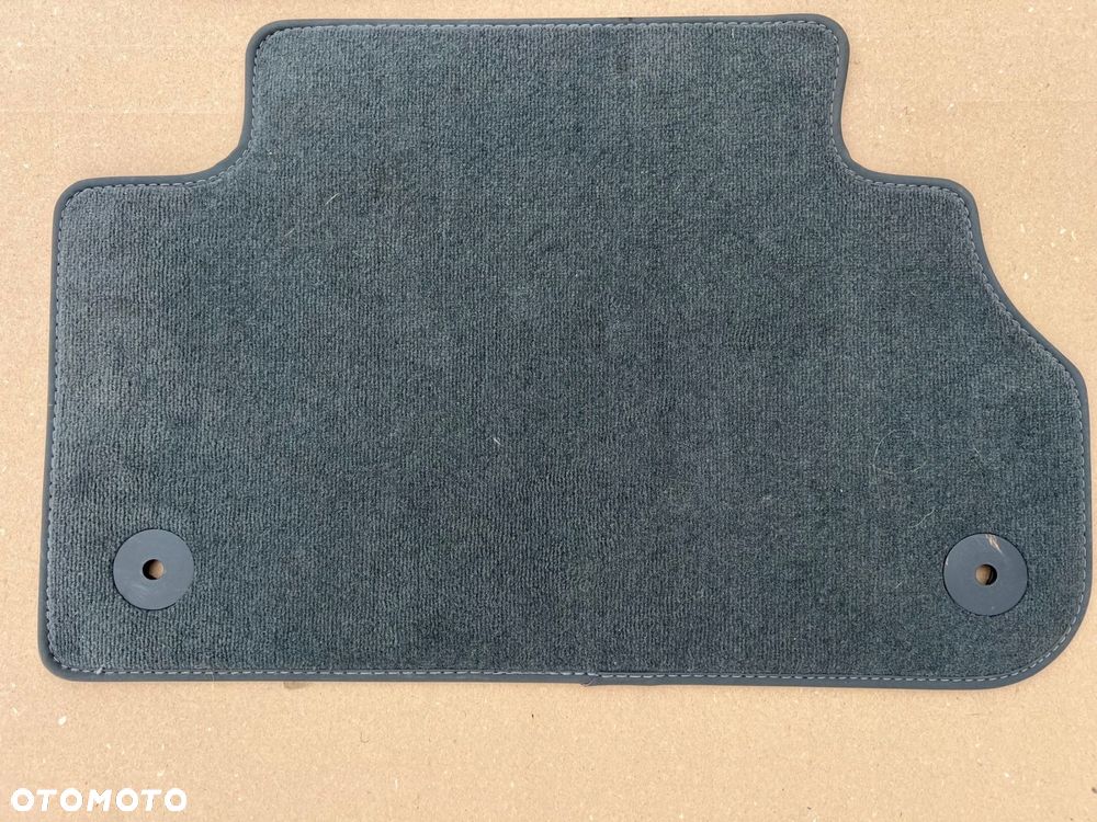 audi q5 80a zestaw dywaników materiałowych przód tył 80a864450a 80b863691a - 6