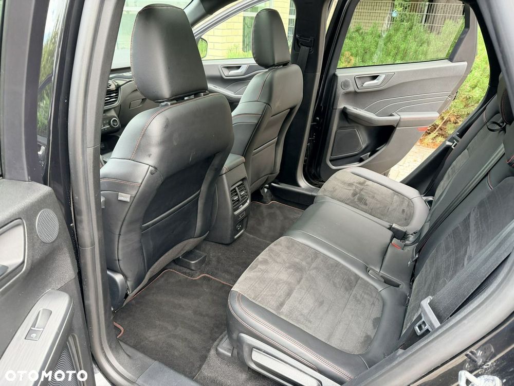 Ford Kuga - 24