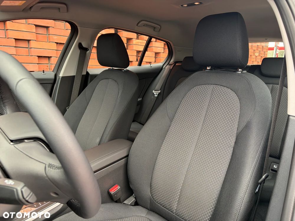 BMW Seria 1 120i Advantage - 21