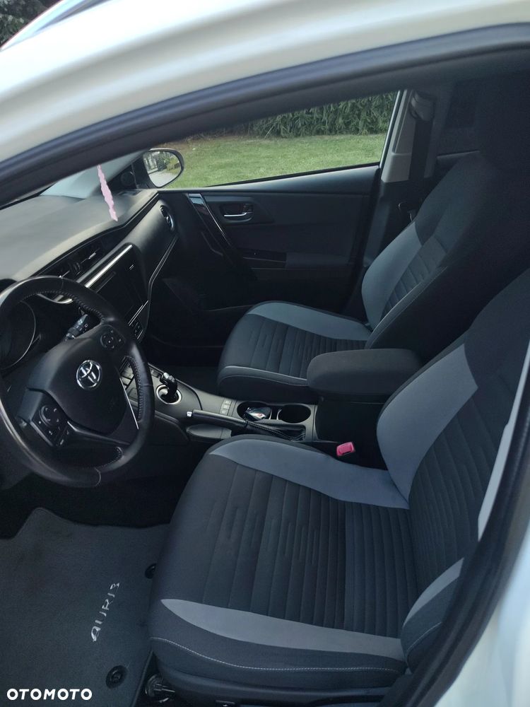 Toyota Auris - 8