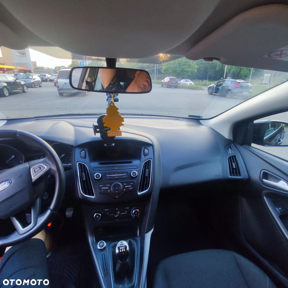 Ford Focus 1.6 Trend Sport - 9