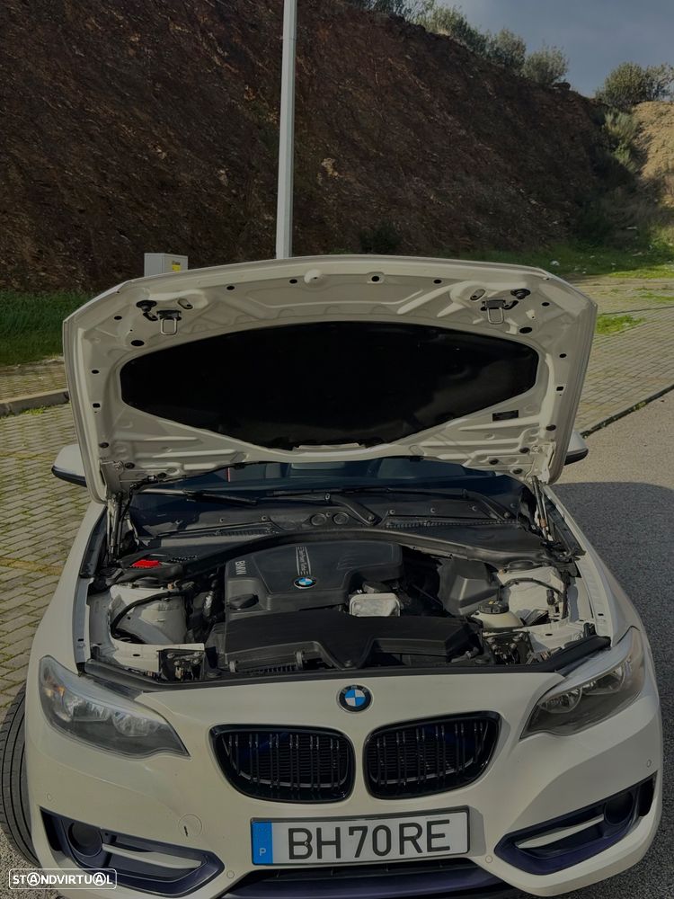 BMW 220 i Sport Line - 3